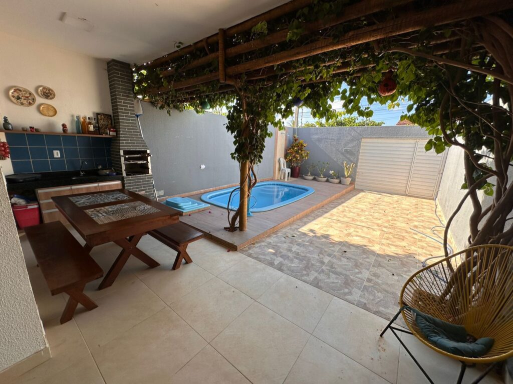 Luar do Francês Casa Mobiliada com Piscina — imagem 18