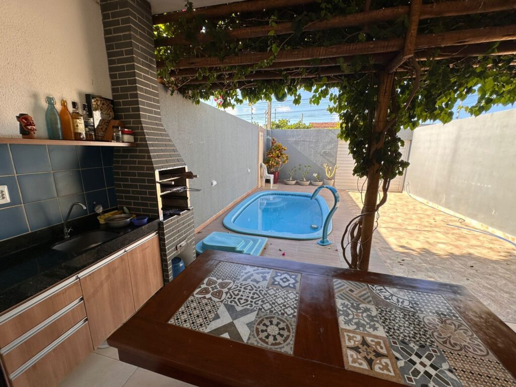 Luar do Francês Casa Mobiliada com Piscina — imagem 23